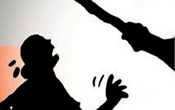 बैतडीमा आयुर्वेद स्वास्थ्य केन्द्रकी कार्यालय सहयोगीमाथि हातपात 